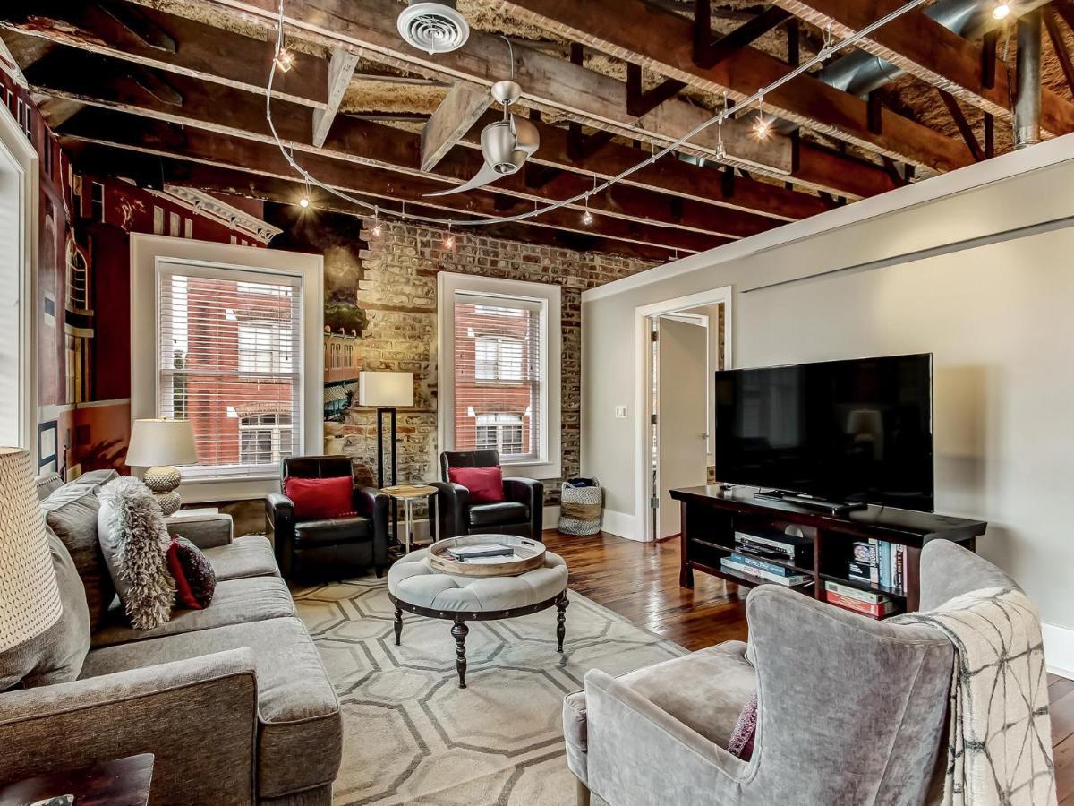 Апартаменты Broughton Corner Loft Саванна Экстерьер фото