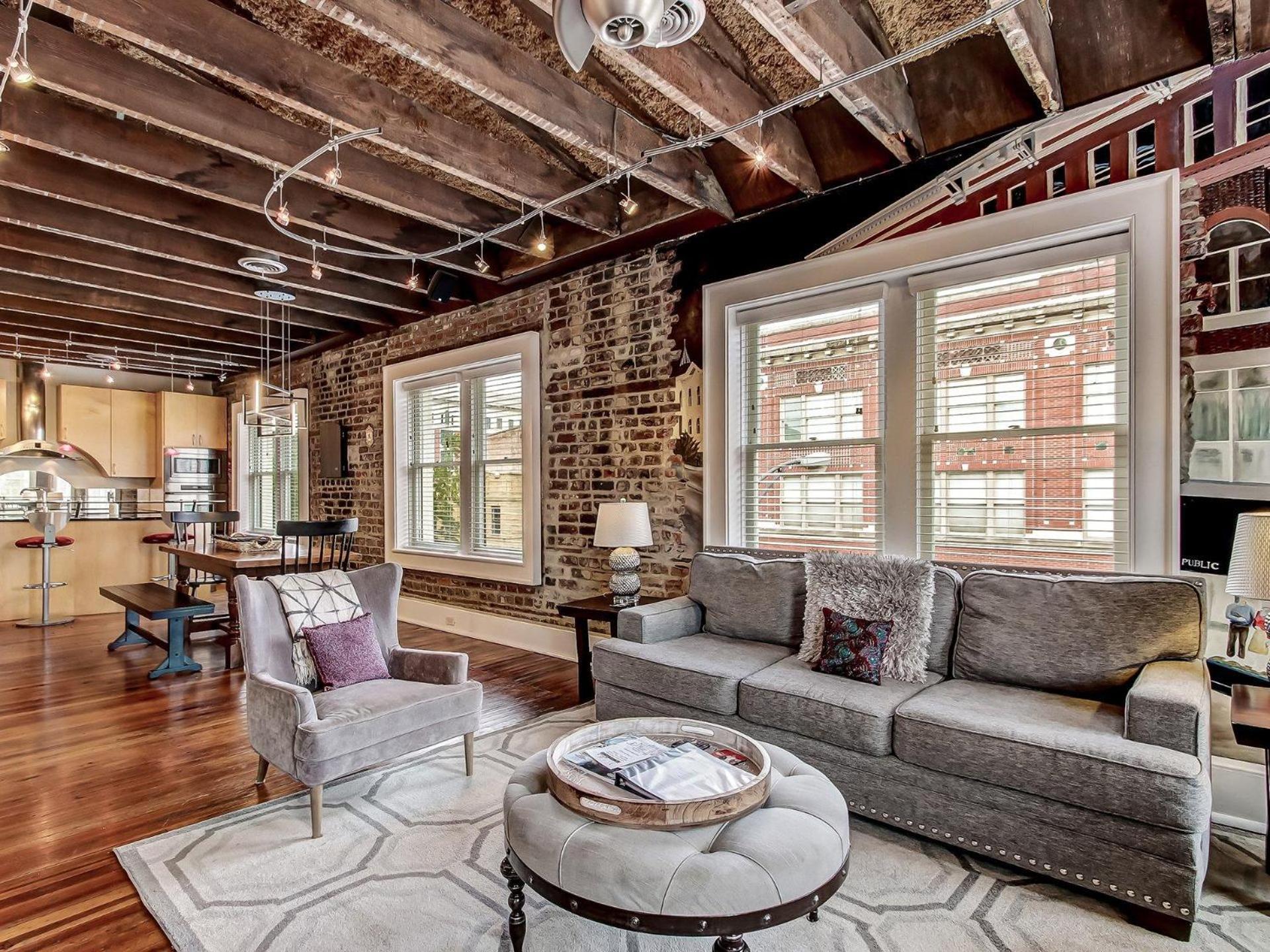Апартаменты Broughton Corner Loft Саванна Экстерьер фото
